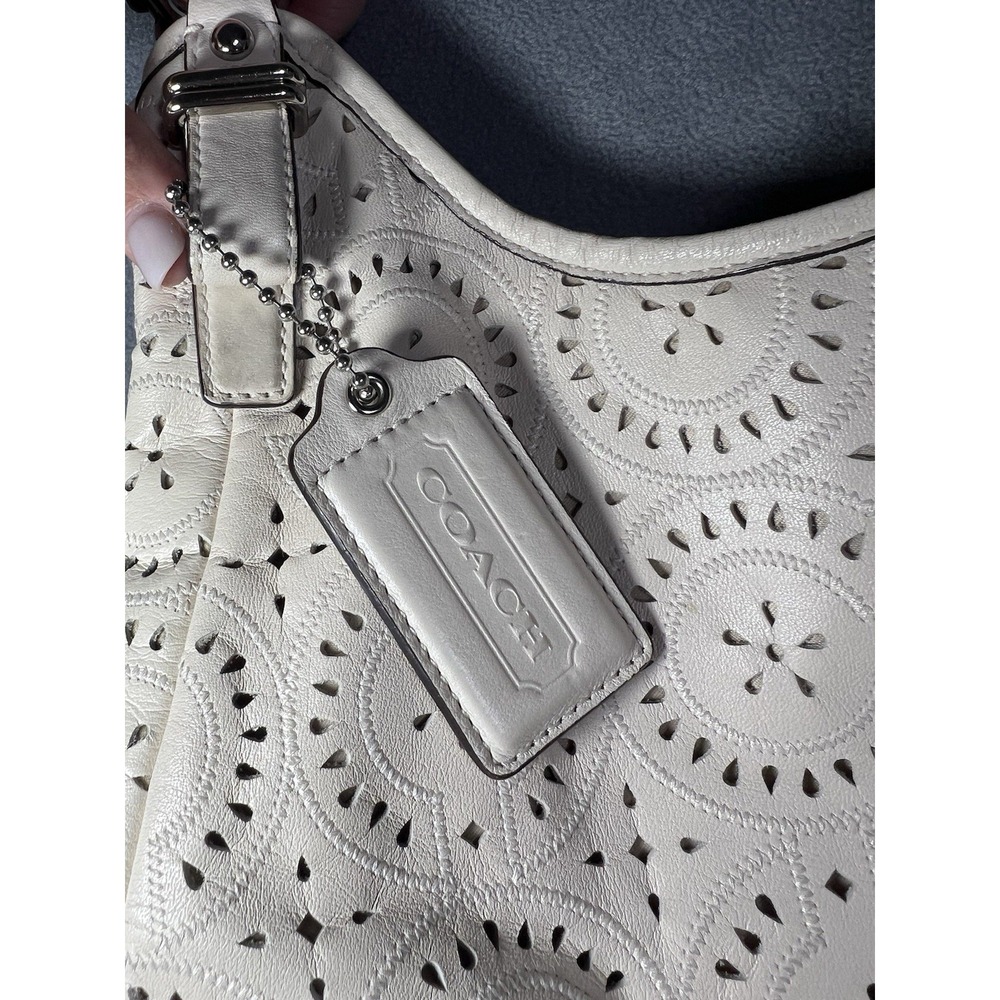 Coach Restored Madison Maggie Shoulder Bag Cream Ivory Leather Purse - Picture 4 of 9
